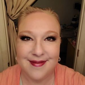 Meet your Posher, Melanie